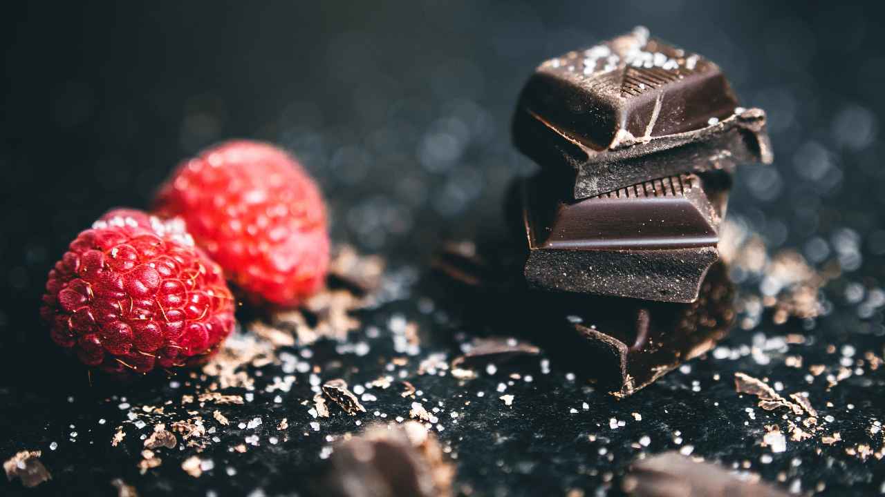 Supporting image 2 for 5 Kitchen Foods That Naturally Reduce Cortisol (Stress Hormone)